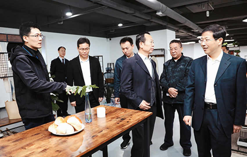 ��8ͷ�����(�й���½)-�ٷ���վ